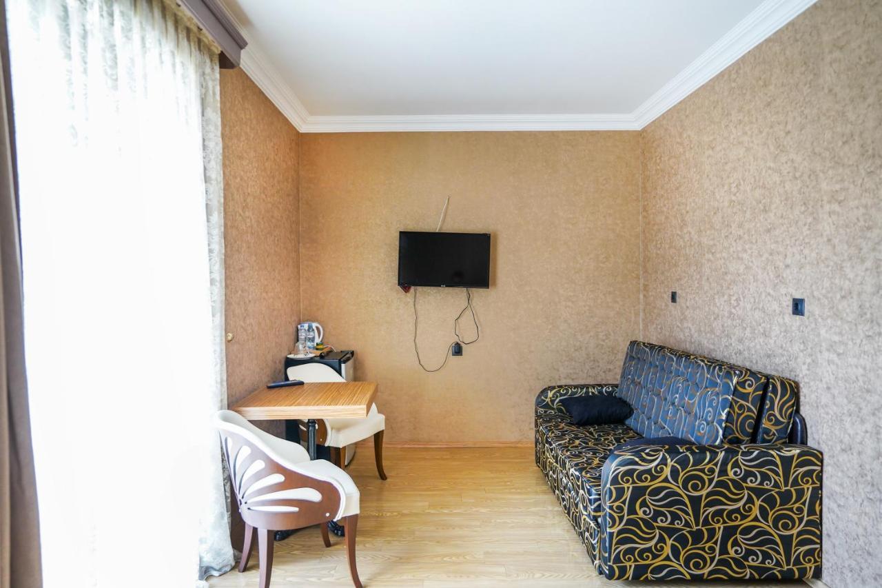 Natali Hotel Borjomi Bagian luar foto