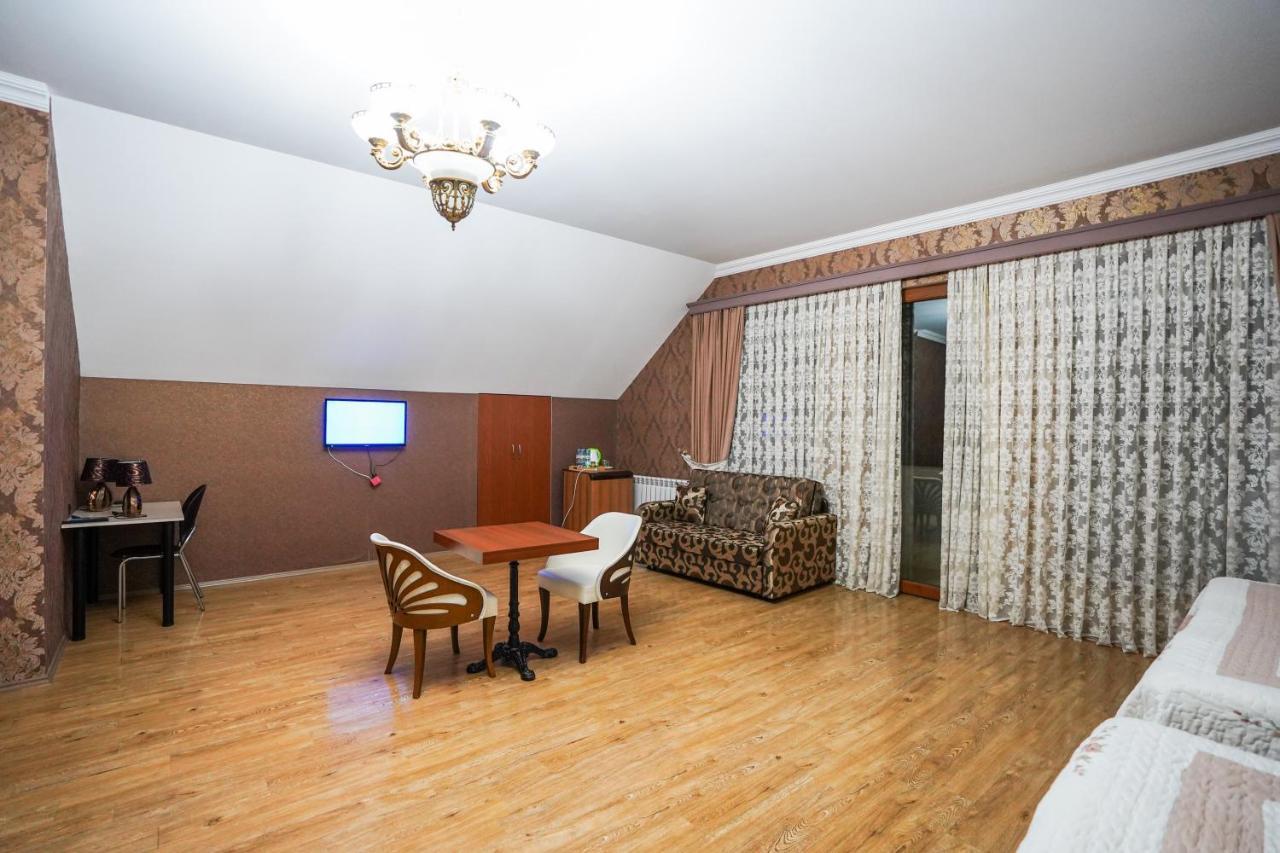 Natali Hotel Borjomi Bagian luar foto